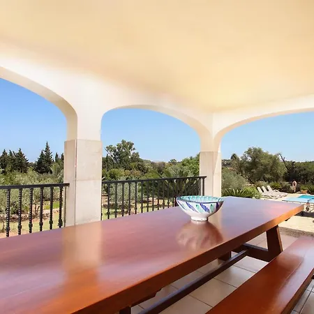 Plomera Villa